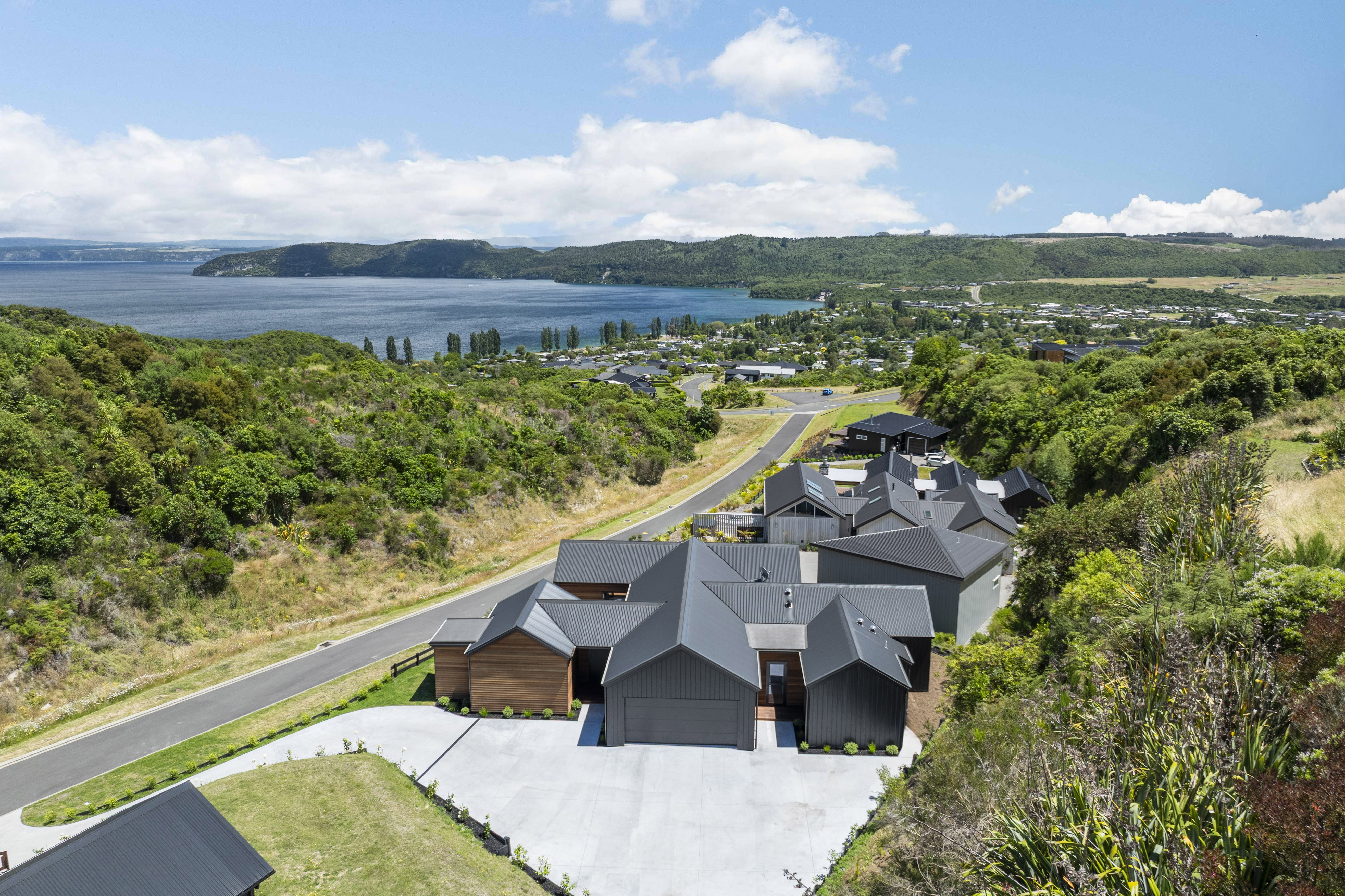11 Sparrowhawk Way — photo 7