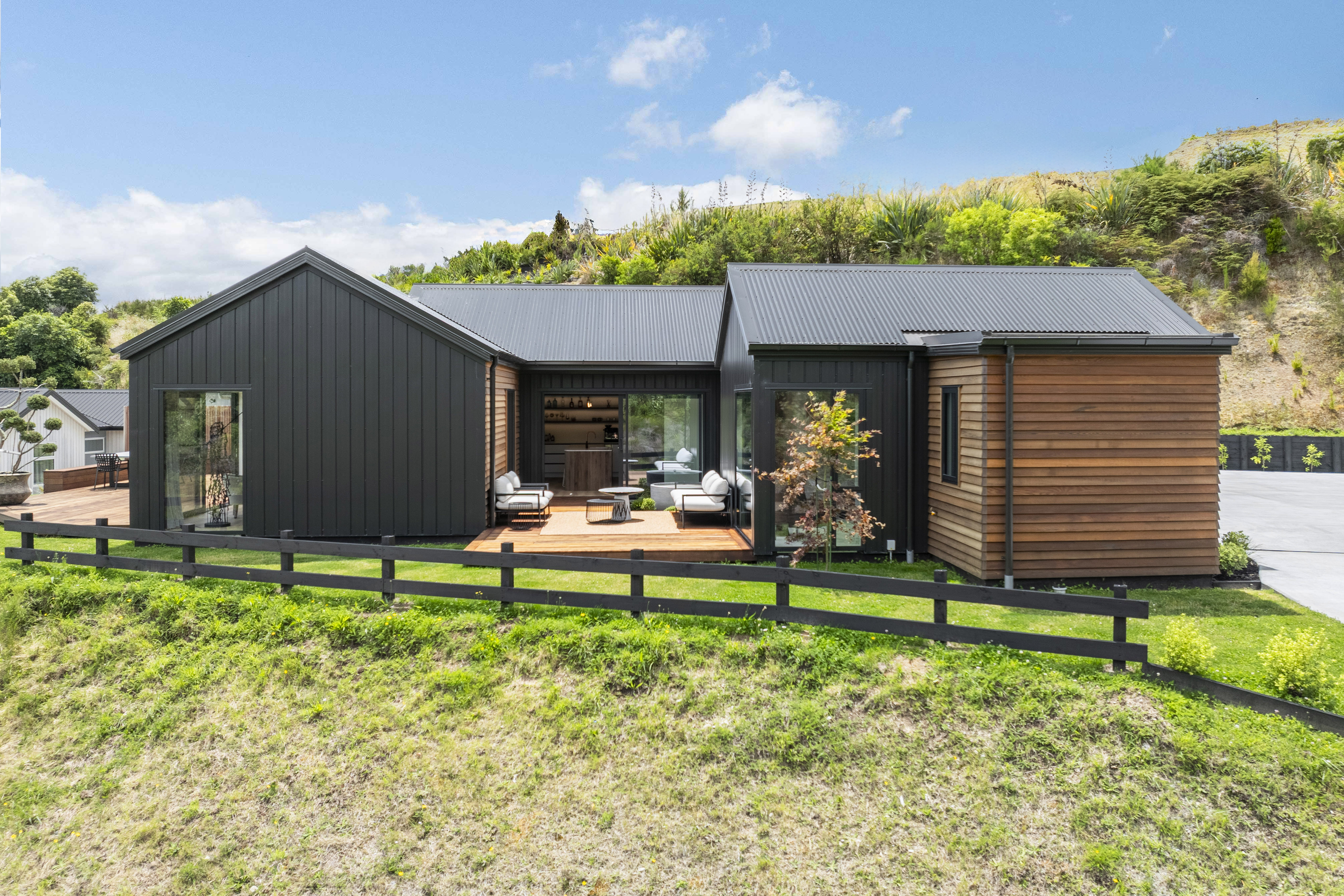 11 Sparrowhawk Way — photo 32