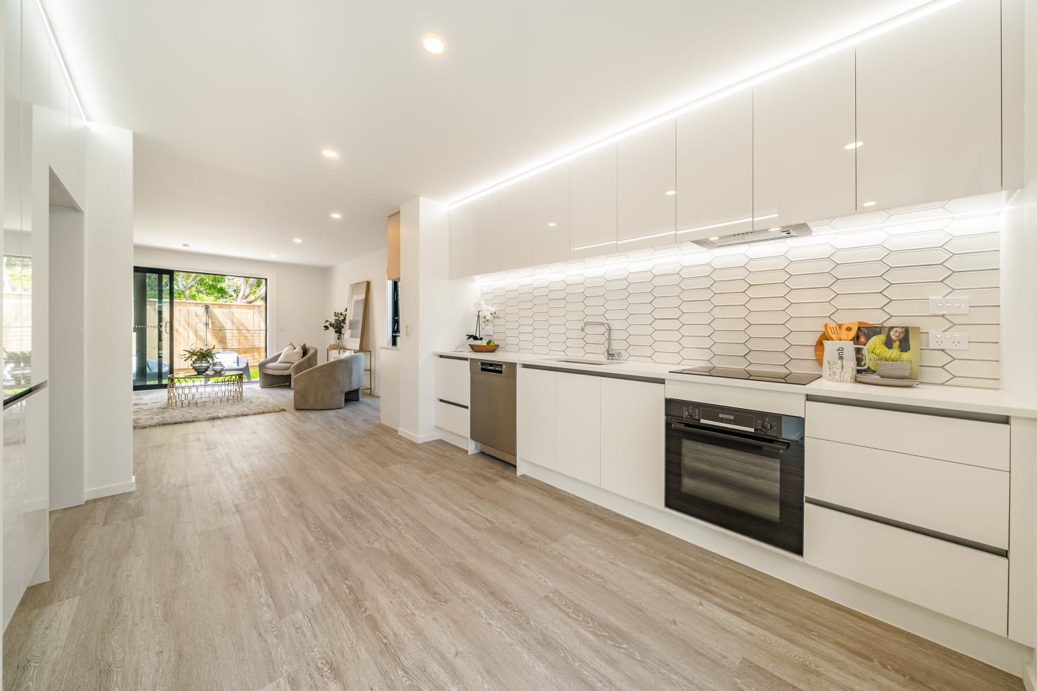 395 Fergusson Drive — photo 9