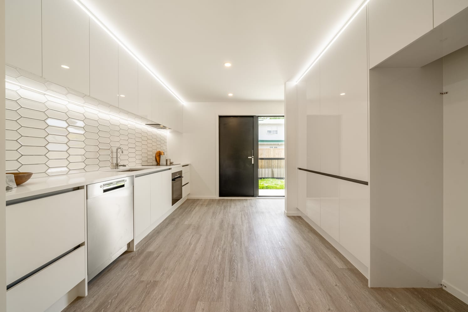 395 Fergusson Drive — photo 10