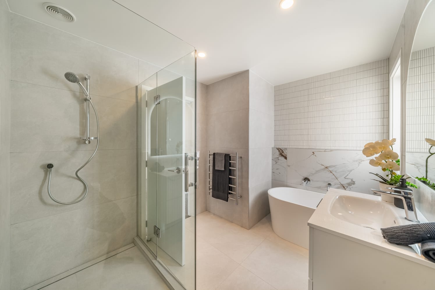 395 Fergusson Drive — photo 13
