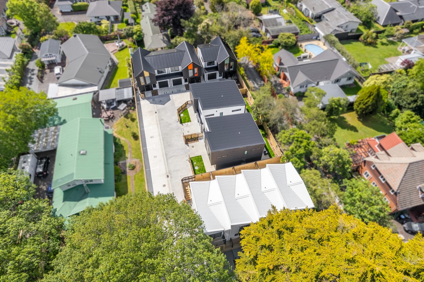 395 Fergusson Drive — photo 16