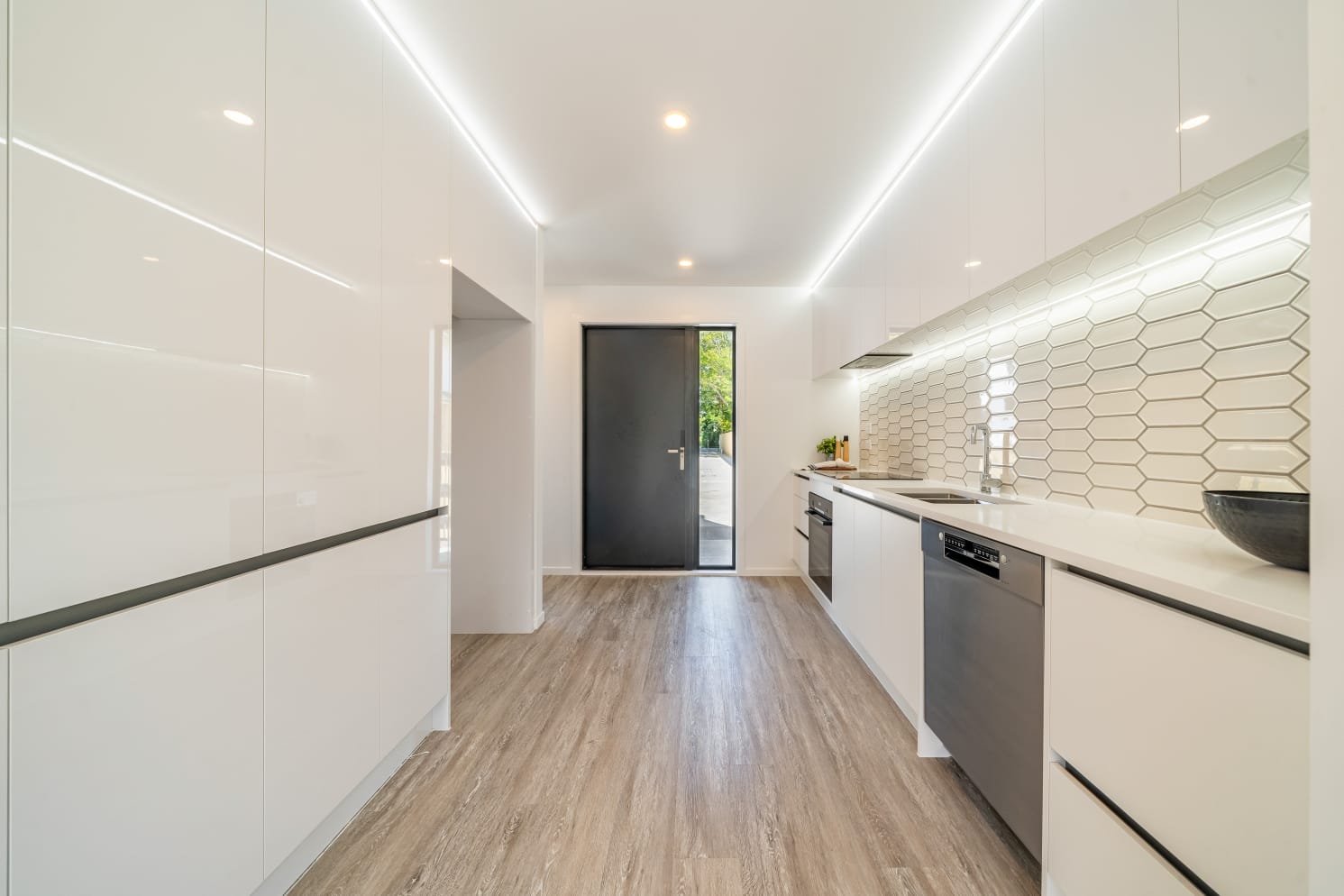 395 Fergusson Drive — photo 18